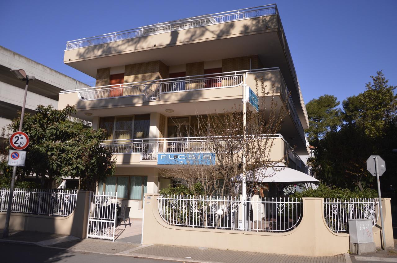Hotel Fucsia Riccione Exterior photo